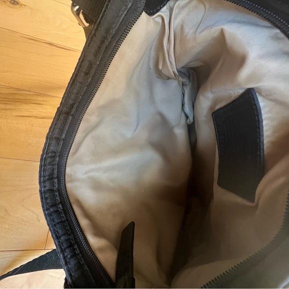 Coach Classic Crossbody Bag, Black - Picture 4 of 6